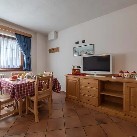 Larice Bianco Apartahotel Campodolcino