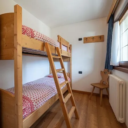 Apartahotel Larice Bianco *
