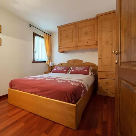 Apartahotel Larice Bianco *