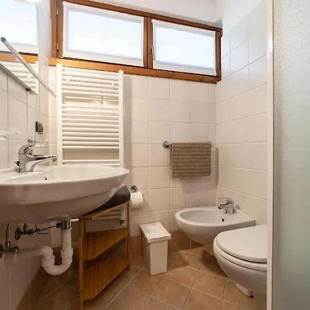Aparthotel Larice Bianco *
