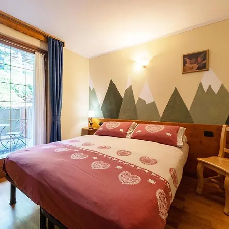 Larice Bianco Aparthotel Campodolcino